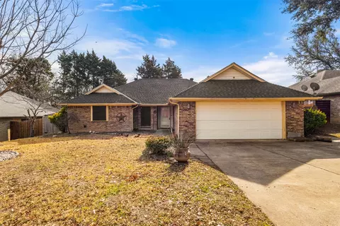 4314 Simmons Dr, Rowlett, TX 75088
