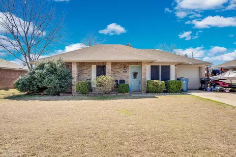 114 Janis St, Alvarado, TX 76009