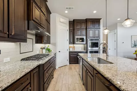 Kitchen - 11100 Falling Leaf Trl, Argyle, TX 76226 photo 3 of 4
