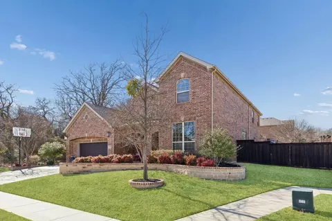 Exterior - 11100 Falling Leaf Trl, Argyle, TX 76226 photo 2 of 5