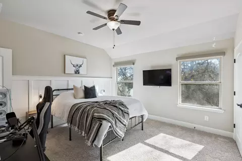 Bedroom - 11100 Falling Leaf Trl, Argyle, TX 76226 photo 5 of 6
