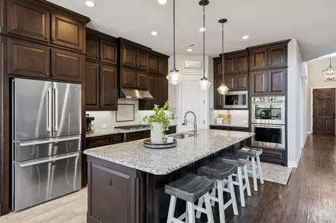 Kitchen - 11100 Falling Leaf Trl, Argyle, TX 76226 photo 2 of 4