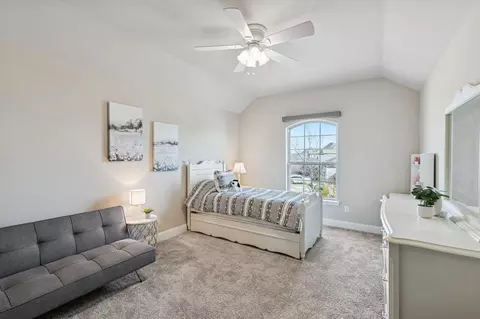 Bedroom - 11100 Falling Leaf Trl, Argyle, TX 76226 photo 3 of 6