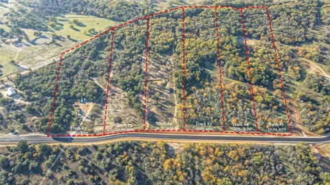 135 Flatwood Rd, Decatur, TX 76234