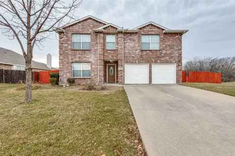 601 Mallard Dr, Saginaw, TX 76131