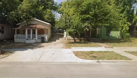 1617 Clinton Ave, Fort Worth, TX 76164