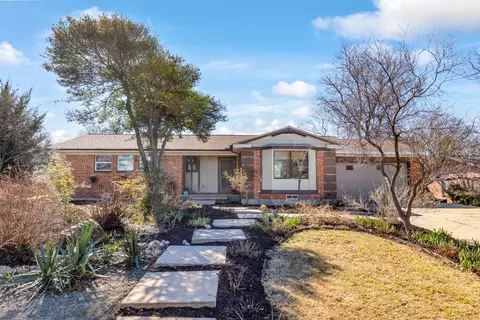 1106 Coke Dr, Arlington, TX 76010