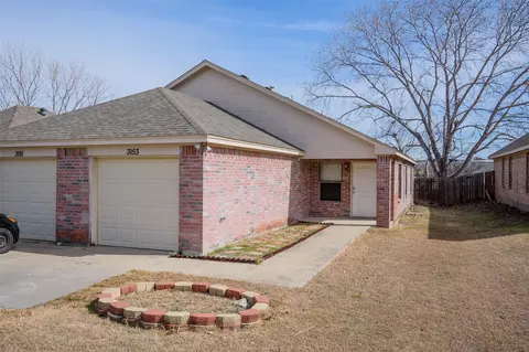 3151 3153 Karen St, Fort Worth, TX 76116