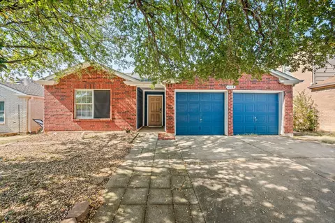 3304 Teasbend Ct, Denton, TX 76210