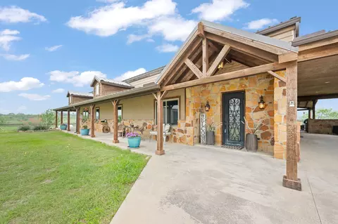 290 Barton Rd, Maypearl, TX 76064