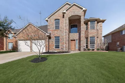 5828 Ivy Glen Dr, Grand Prairie, TX 75052