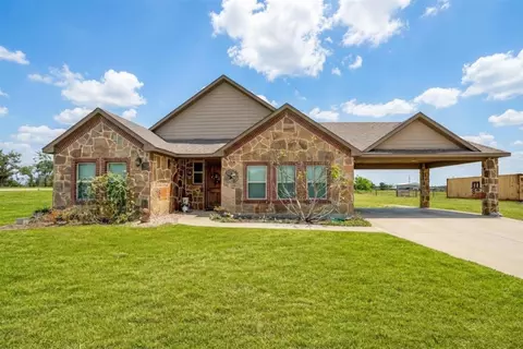231 Orduna St, Trenton, TX 75490