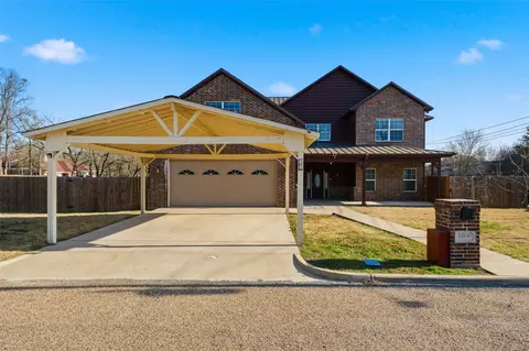 1205 Avenue B, Lacy Lakeview, TX 76705