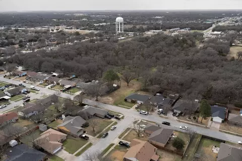 3800 Pioneer Rd, Balch Springs, TX 75180