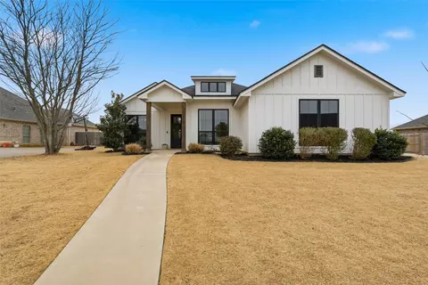 5444 Zavalla Dr, Waco, TX 76708