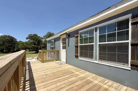 375 Alto Ln, Gholson, TX 76705