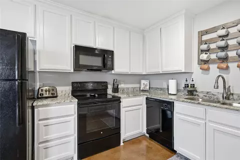 Kitchen - 1111 Primrose Dr, Waco, TX 76706 photo 1 of 2