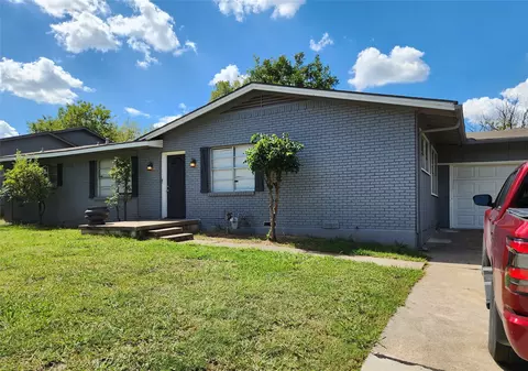 5504 Stonewall St, Greenville, TX 75402