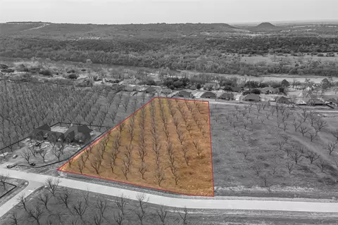 3119 E Landings S, Granbury, TX 76049