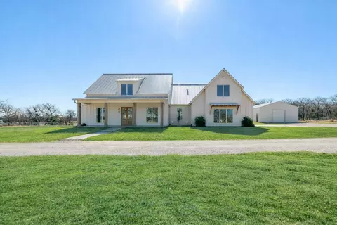 1326 Lynch Crossing Blvd, Whitesboro, TX 76273
