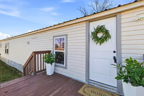 231 Seminole Trl, Weatherford, TX 76087