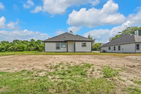 Exterior - 504 E Ball St, Tom Bean, TX 75489 photo 4 of 4