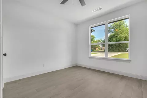 Bedroom - 504 E Ball St, Tom Bean, TX 75489 photo 5 of 10