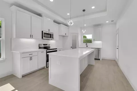 Kitchen - 504 E Ball St, Tom Bean, TX 75489 photo 1 of 2