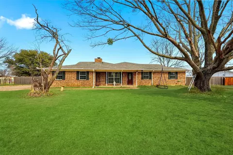 85 Quail Run Rd, Sherman, TX 75090