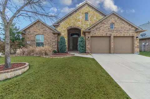 2935 Salina Dr, Grand Prairie, TX 75054