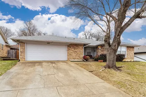 5917 Pleasant Hill Dr, Arlington, TX 76016