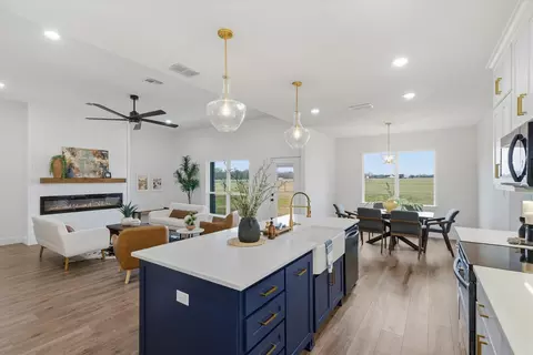 370 Vz County Road 3910, Wills Point, TX 75169