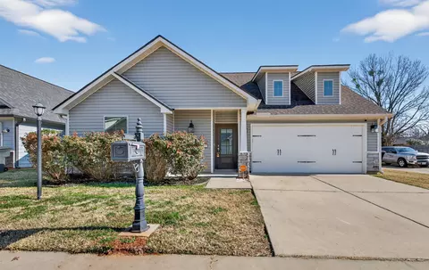 5005 Ames Pl, Bossier City, LA 71112