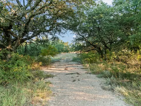 1456 Hidden Oaks Trl, Glen Rose, TX 76690