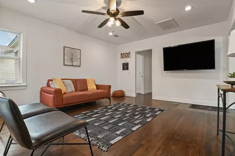 80 Vaughn Dr, Denison, TX 75020