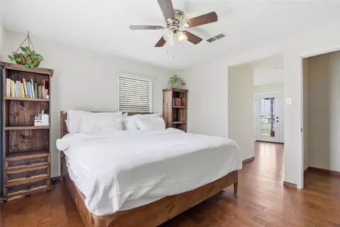 Bedroom - 9213 Wilson Rd, Pilot Point, TX 76258 photo 1 of 5