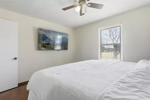 Bedroom - 9213 Wilson Rd, Pilot Point, TX 76258 photo 3 of 5