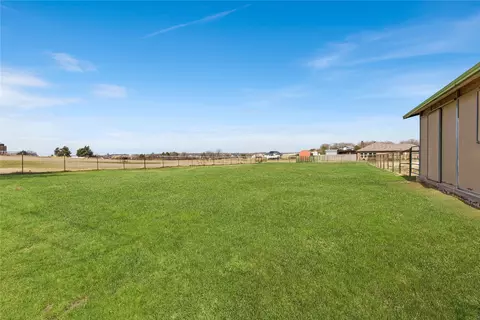 Exterior - 9213 Wilson Rd, Pilot Point, TX 76258 photo 5 of 6