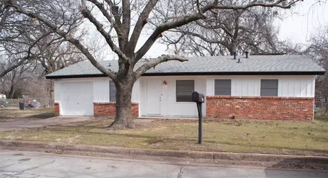 310 Bryan St, Weatherford, TX 76086