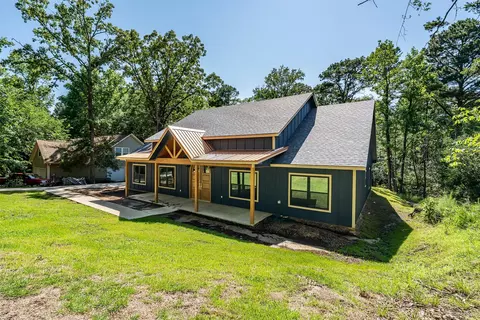 2133 Holly Trl E, Holly Lake Ranch, TX 75765
