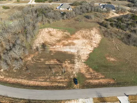 1028 Annabelles Ave, Weatherford, TX 76087