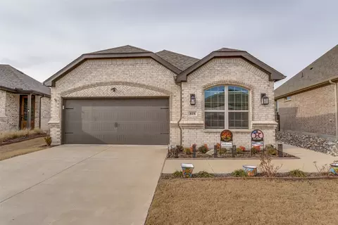 818 Cordoba Ln, Rockwall, TX 75087