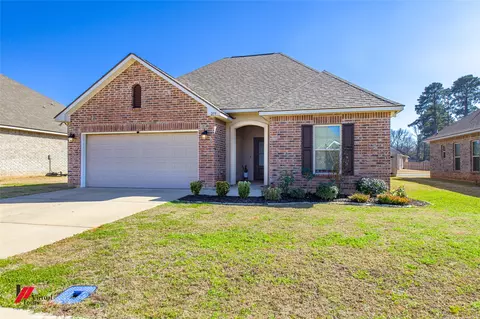219 Berkshire Pl, Haughton, LA 71037