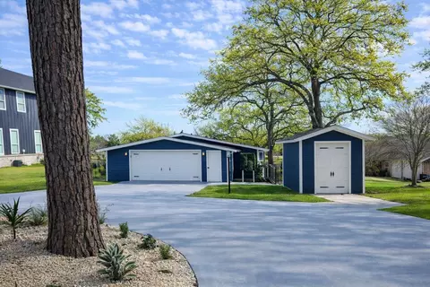106 Blackfoot Trl, Lake Kiowa, TX 76240
