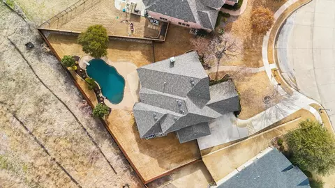 329 Farm View Trl, Keller, TX 76248