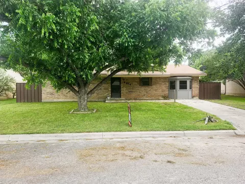4414 Mimosa Dr, Brownwood, TX 76801