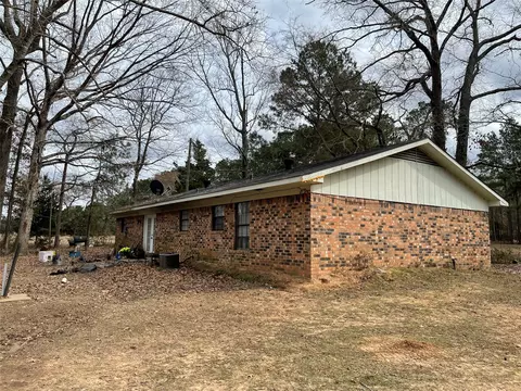 Exterior - 270 Layfield Rd, Coushatta, LA 71019 photo 3 of 6