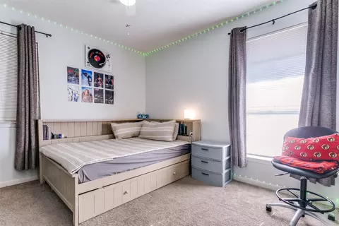 Bedroom - 1904 Windlea Dr, Euless, TX 76040 photo 4 of 4