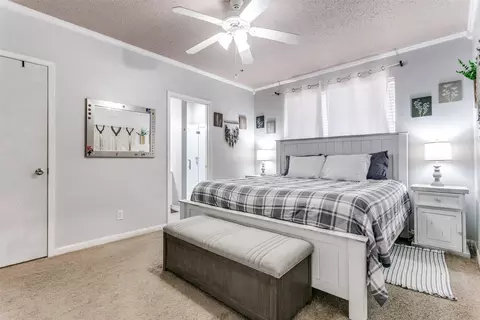 Bedroom - 1904 Windlea Dr, Euless, TX 76040 photo 1 of 4