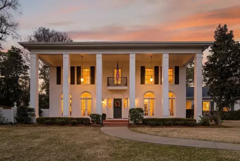 6607 Gilbert Dr, Shreveport, LA 71106